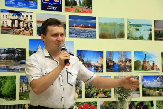 В досуговом центре «Семейное дело» прошел   отчетный  концерт «Краски лета» социального проекта «Семейное дело-секрет успеха». Фото 2.