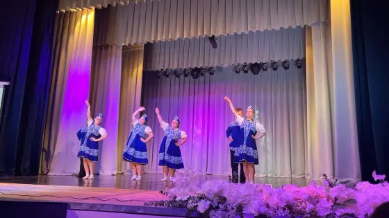 Вспомним яркие моменты концерта межрегионального фестиваля «Моя семья», посвященного Дню семьи, любви и верности. Фото 7.