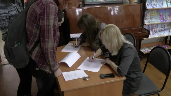 В муромском колледже радиоэлектронного приборостроения состоялась конференция «Петр и Феврония — как источник духовной жизни Муромской земли» в рамках социального проекта «Семья — источник вдохновения». Фото 4.
