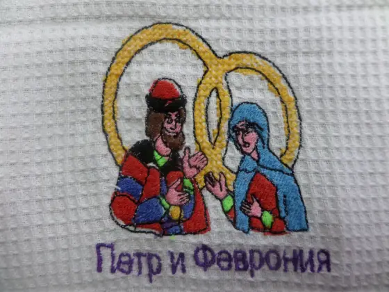 Воспитанники студии «Моя семья» изготовили новые работы в технике «майолика» и «вышивка». Фото 2.