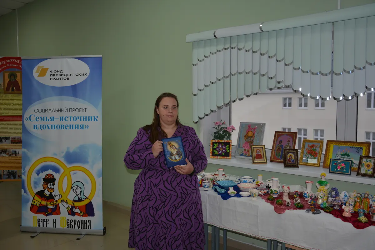 Участник коллектива «Семейное дело» Елена Шурыгина стала лауреатом фестиваля творчества «Вместе мы сможем больше»