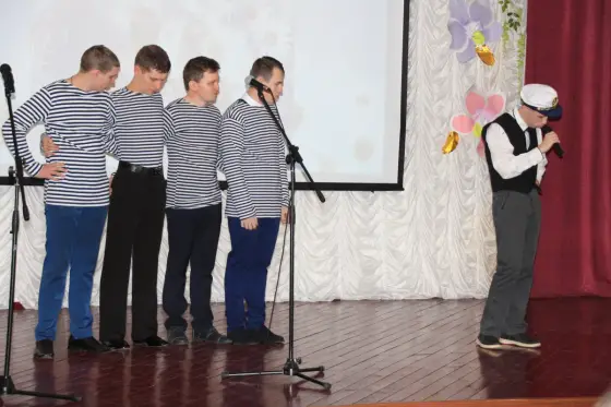 В Православной гимназии имени преподобного Ильи Муромца прошёл итоговый концерт проекта «Семья -источник вдохновения». Фото 5.