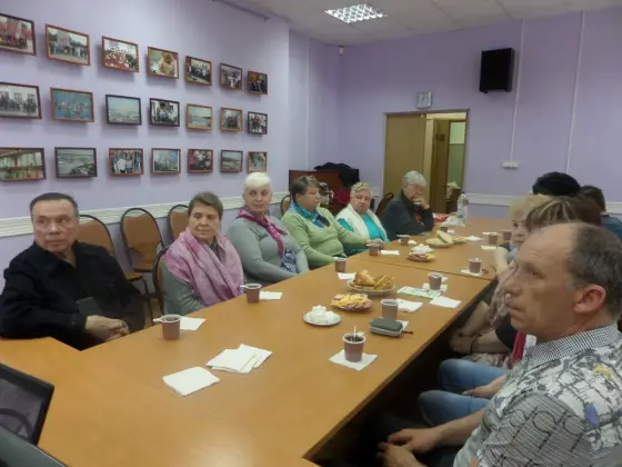 В рамках эстафеты презентаций «Вместе мы сможем больше», посвященной 30-ти летию ВОИ наша организация принимала делегацию из Кольчугино. Фото 4.