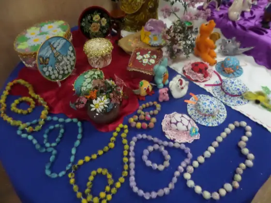 В городе Гусь-Хрустальный прошел гастрольный концерт и выставка коллектива «Семейное дело». Фото 9.