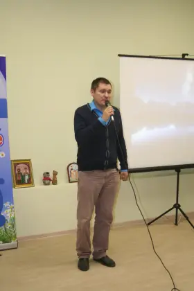 В досуговом центре «Семейное дело» прошел творческий вечер семьи Котовых. Фото 4.