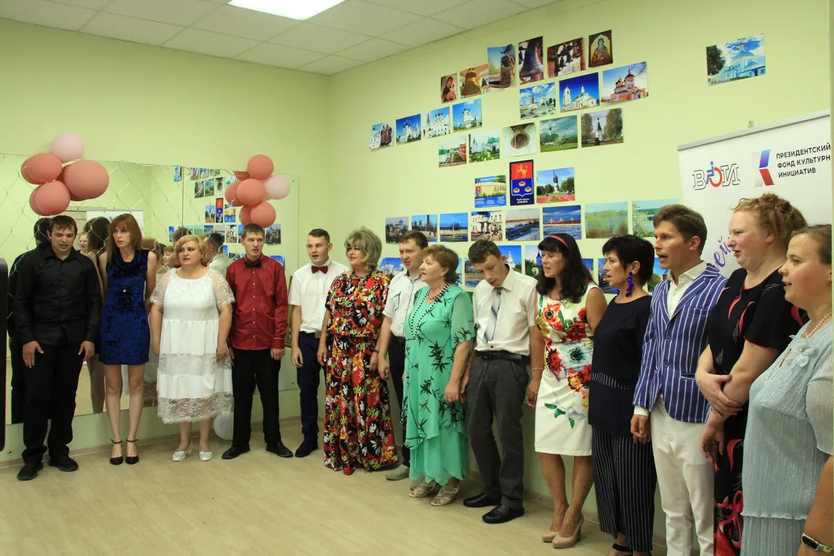 В досуговом центре «Семейное дело» прошел   отчетный  концерт «Краски лета» социального проекта «Семейное дело-секрет успеха»