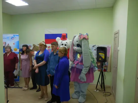 12 июня в День России состоялась вторая встреча в инклюзивном семейном клубе. Фото 3.