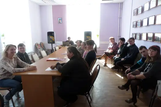 Идет подготовка отчетного пасхального концерта и выставки проекта  «Семья -источник вдохновения». Фото 13.