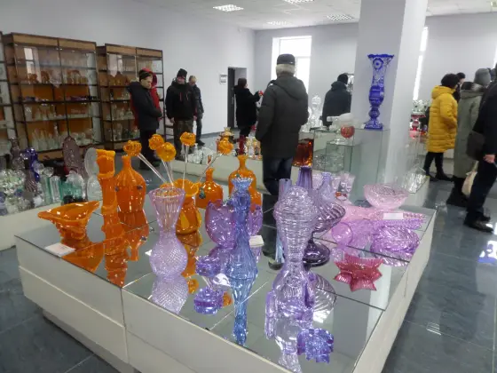 В городе Гусь-Хрустальный прошел гастрольный концерт и выставка коллектива «Семейное дело». Фото 5.