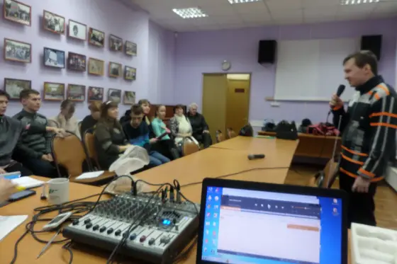 Идет подготовка отчетного концерта и выставки проекта «Семья -источник вдохновения». Фото 14.