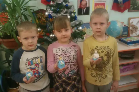 В детском саду №90 города  Муром  студия  «Моя семья» провела   мастер-классы по керамике и  росписи.. Фото 6.