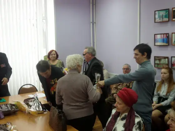 Муромское окружное отделение ВОИ приняло участие во «Встрече трёх поколений»- мероприятии, посвященном 76-й годовщине снятия блокады Ленинграда. Фото 5.
