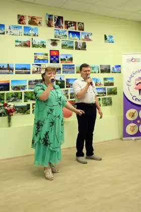 В досуговом центре «Семейное дело» прошел   отчетный  концерт «Краски лета» социального проекта «Семейное дело-секрет успеха». Фото 5.