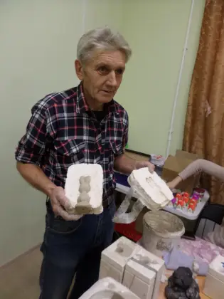 Участники проекта «Семейное дело-секрет успеха» изготовили символ нового года. Фото 3.